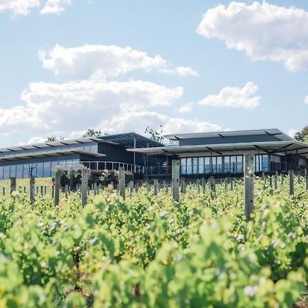 Balgownie Estate Yarra Valley Yarra Glen Exterior foto The winery at the Charlesworth Estate