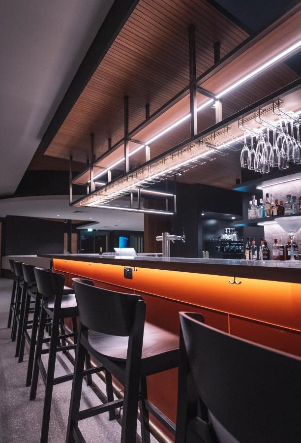 Balgownie Estate Yarra Valley Yarra Glen Exterior foto The bar at the new terminal